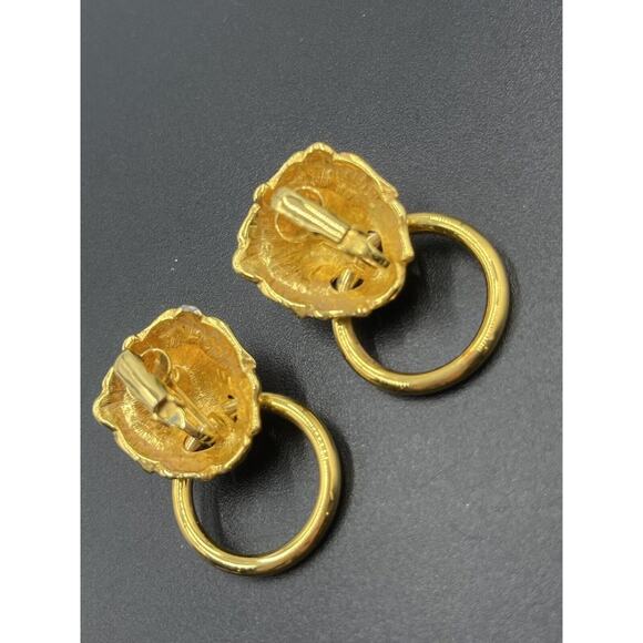 Vintage Lion Head Door Knocker Gold Tone Clip On Dangle Animal Earrings - Picture 6 of 10
